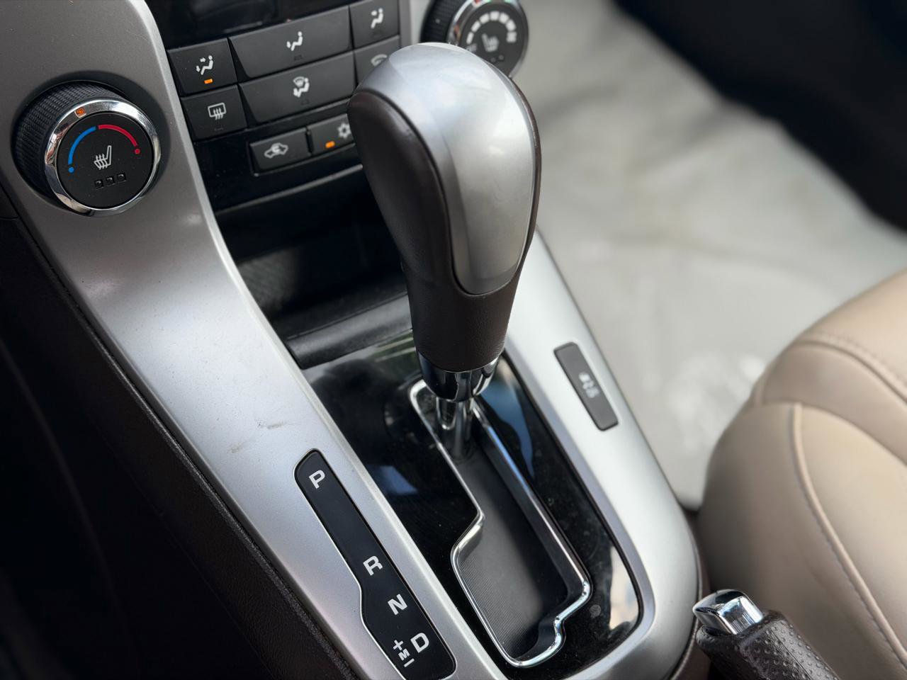 Used 2014 Chevrolet Cruze Diesel image 20