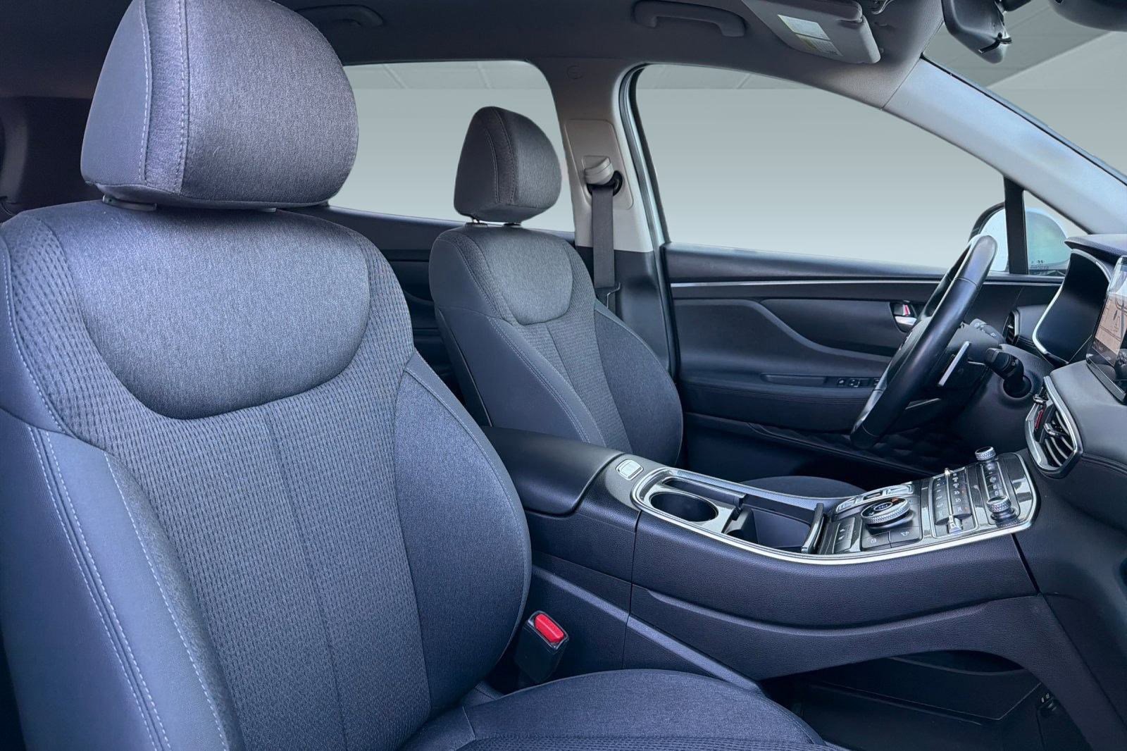 Used 2023 Hyundai Santa Fe SEL image 32