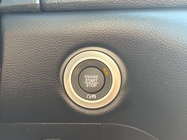 New 2027 Chrysler Pacifica Select FWD image 21