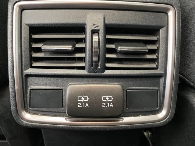 Used 2020 Subaru Forester Premium AWD/4WD image 13