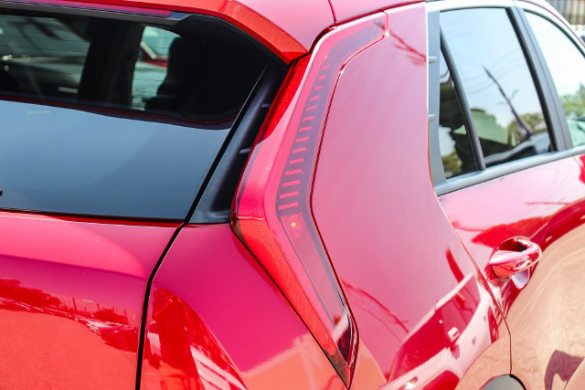 Certified 2025 Kia Niro EX FWD image 10