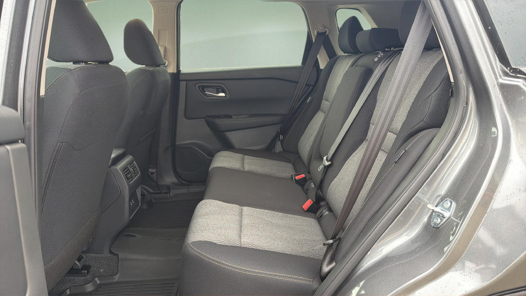 New 2026 Nissan Rogue SV AWD/4WD image 16