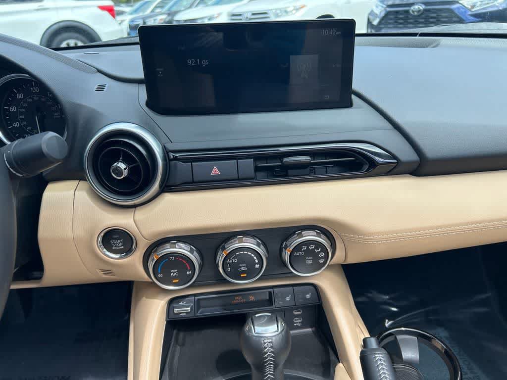Used 2025 MAZDA MX-5 Miata RF Grand Touring RWD image 16