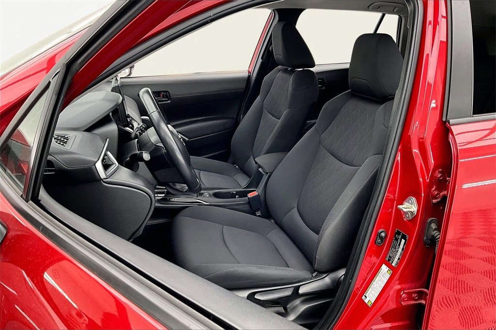 Used 2023 Toyota Corolla Cross LE image 25