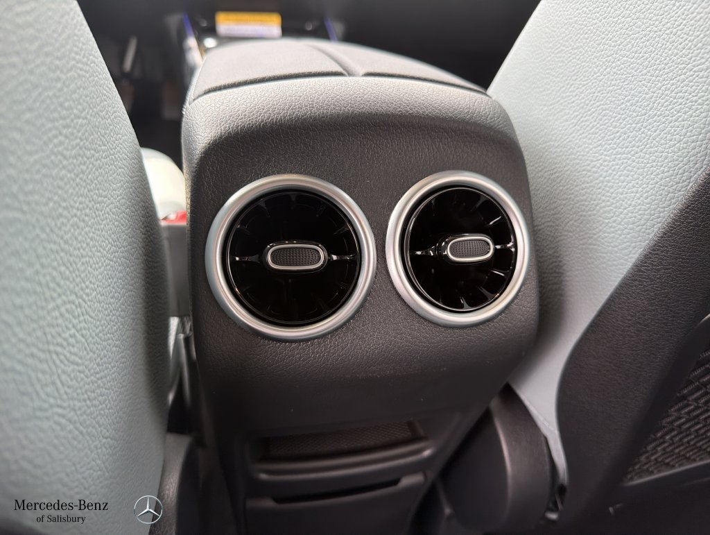 New 2026 Mercedes-Benz GLB 250 4MATIC image 16