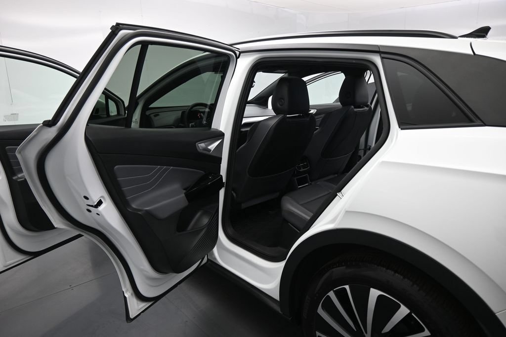 Used 2024 Volkswagen ID.4 S RWD image 18