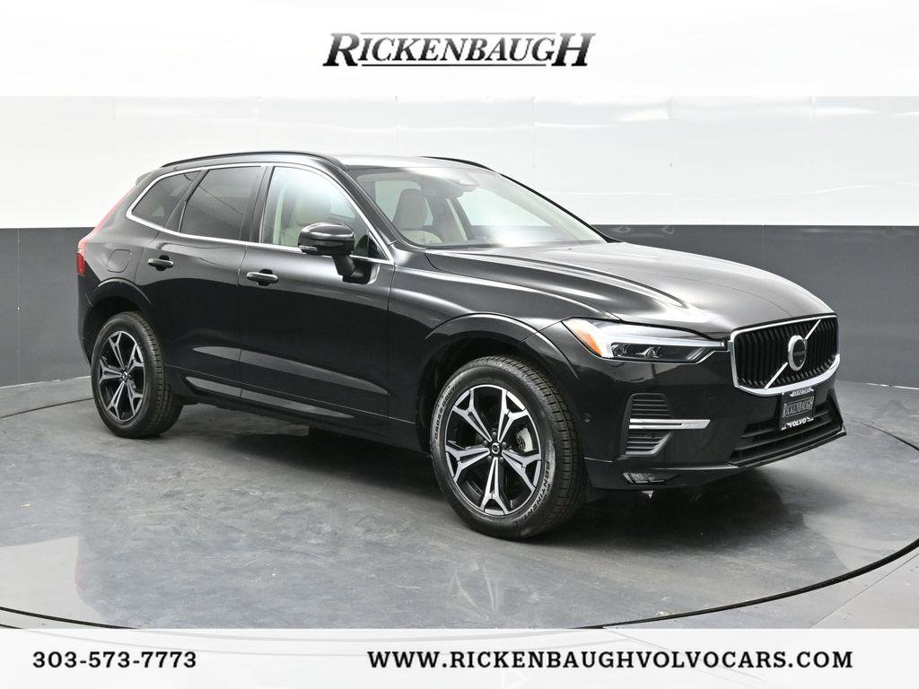 Used 2022 Volvo XC60 B5 Momentum w/ Advanced Package