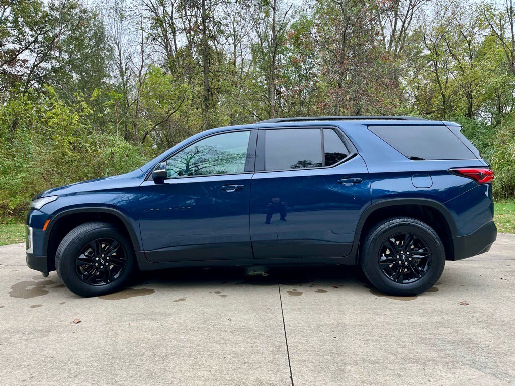 Used 2023 Chevrolet Traverse LT image 4