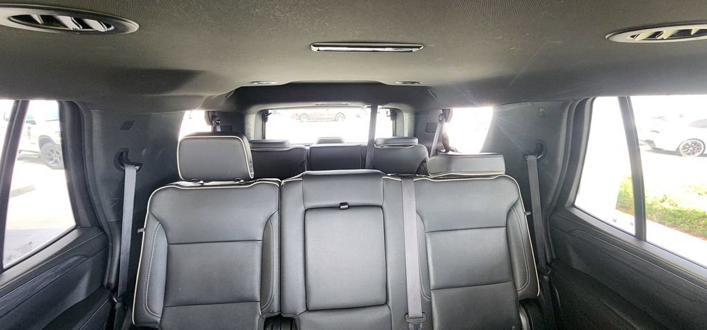 Used 2023 GMC Yukon SLT AWD/4WD image 40