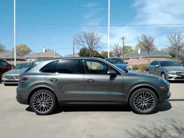 Used 2020 Porsche Cayenne AWD/4WD image 5