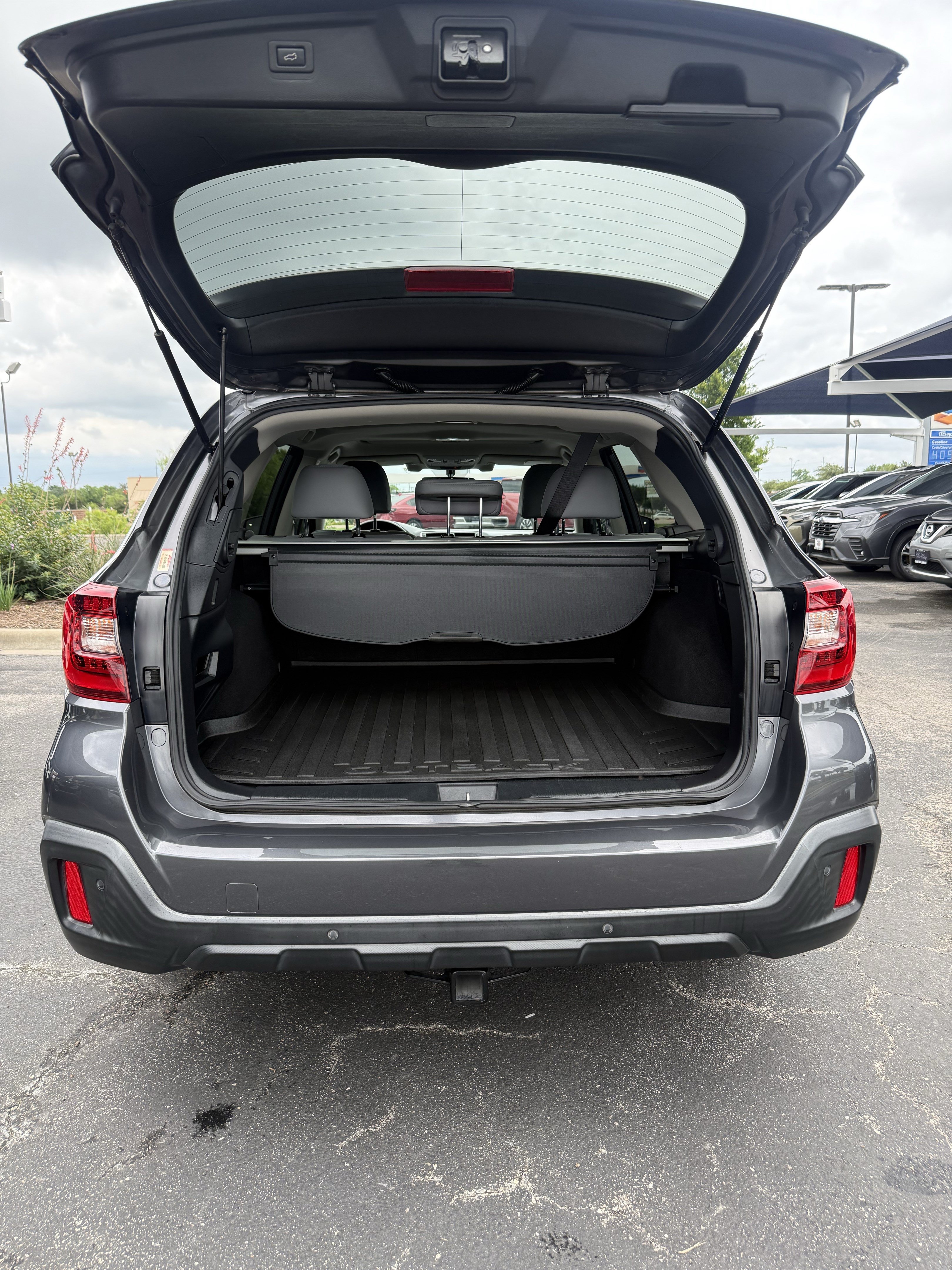 Used 2021 Subaru Outback Limited AWD/4WD image 9