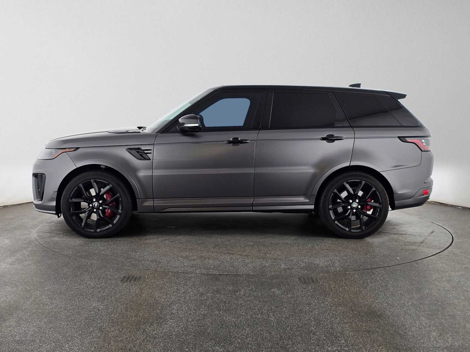 Used 2022 Land Rover Range Rover Sport SVR AWD/4WD image 2