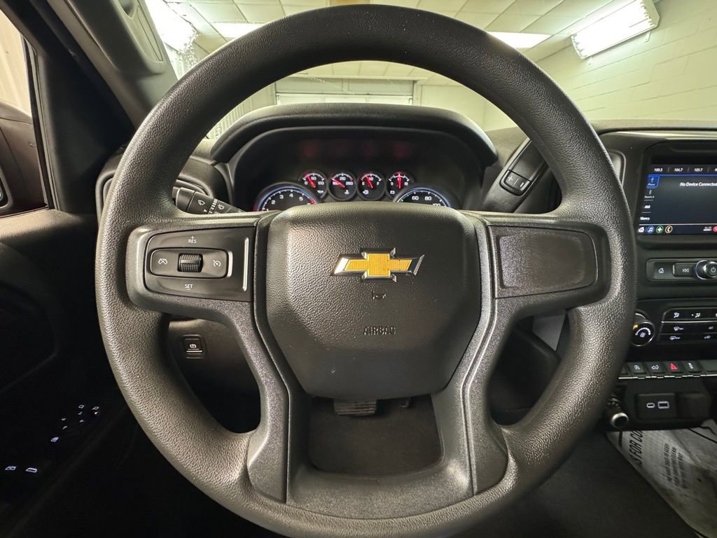 Used 2022 Chevrolet Silverado 1500 Custom image 32