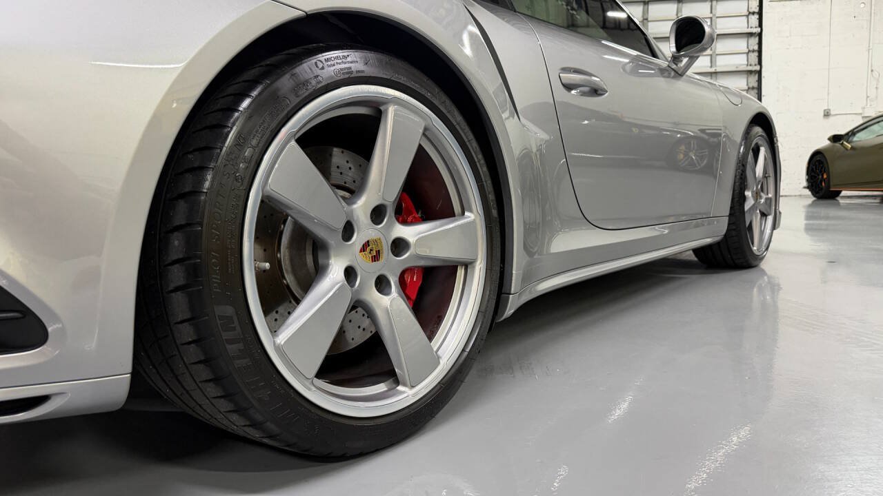 Used 2017 Porsche 911 4 Coupe AWD/4WD image 10