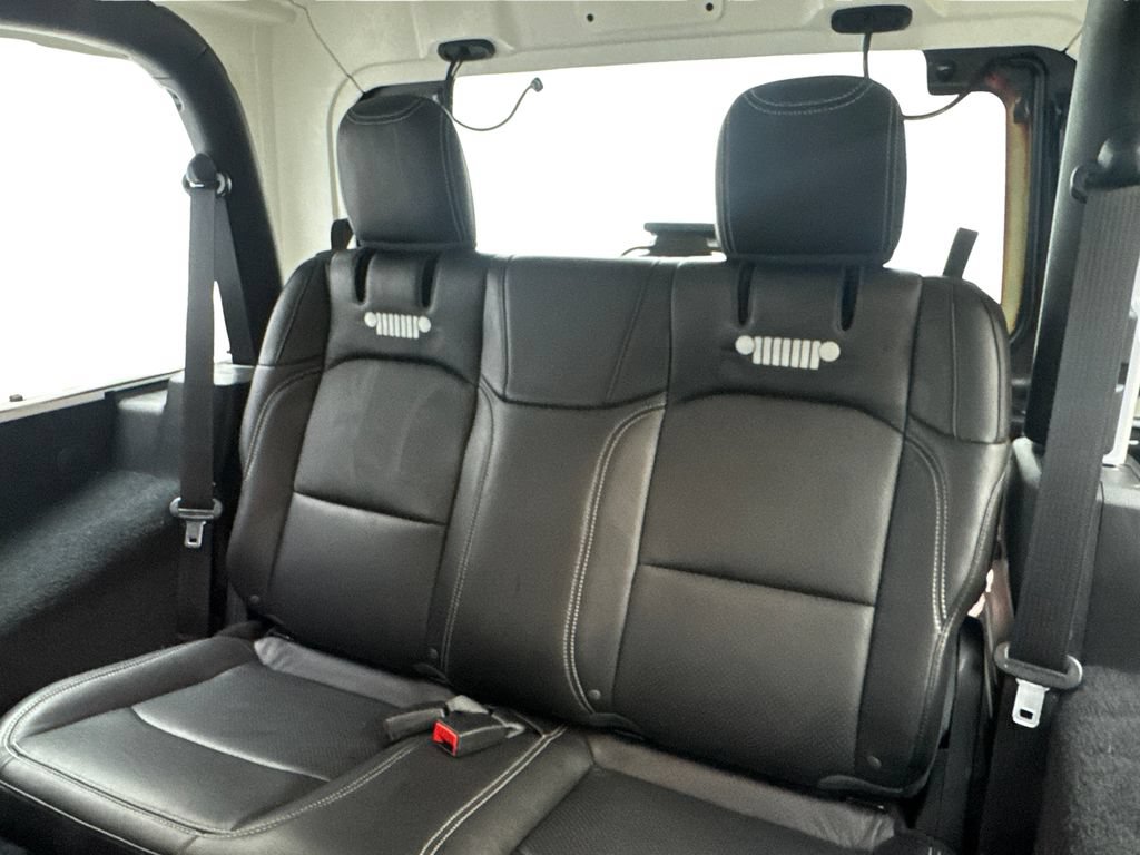 Used 2022 Jeep Wrangler Sport AWD/4WD image 33