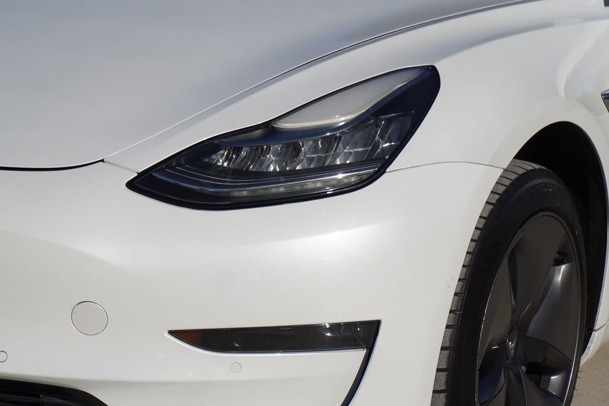 Used 2020 Tesla Model 3 Standard Range Plus RWD image 2