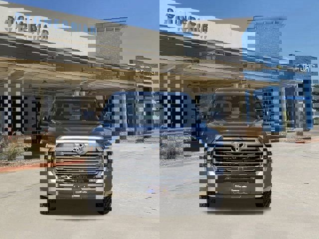 Used 2025 Toyota Tundra Limited w/ Power Package image 9