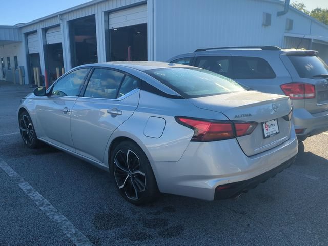 Used 2024 Nissan Altima 2.5 SR FWD image 3