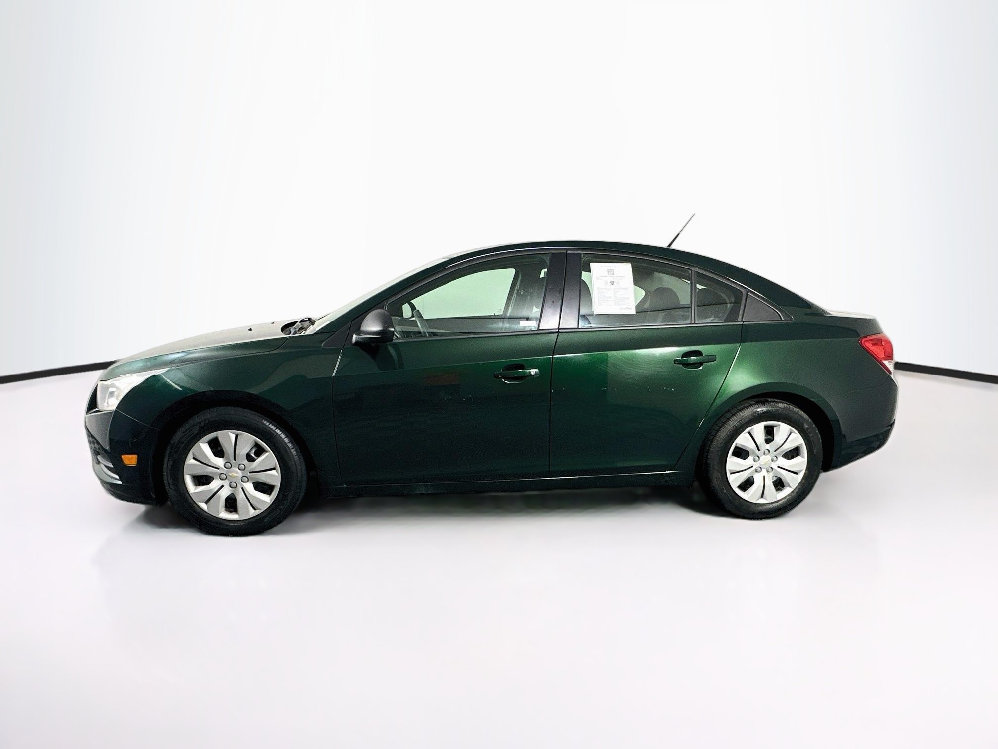 Used 2014 Chevrolet Cruze LS FWD image 4