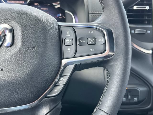 New 2026 RAM 2500 Laramie AWD/4WD image 14