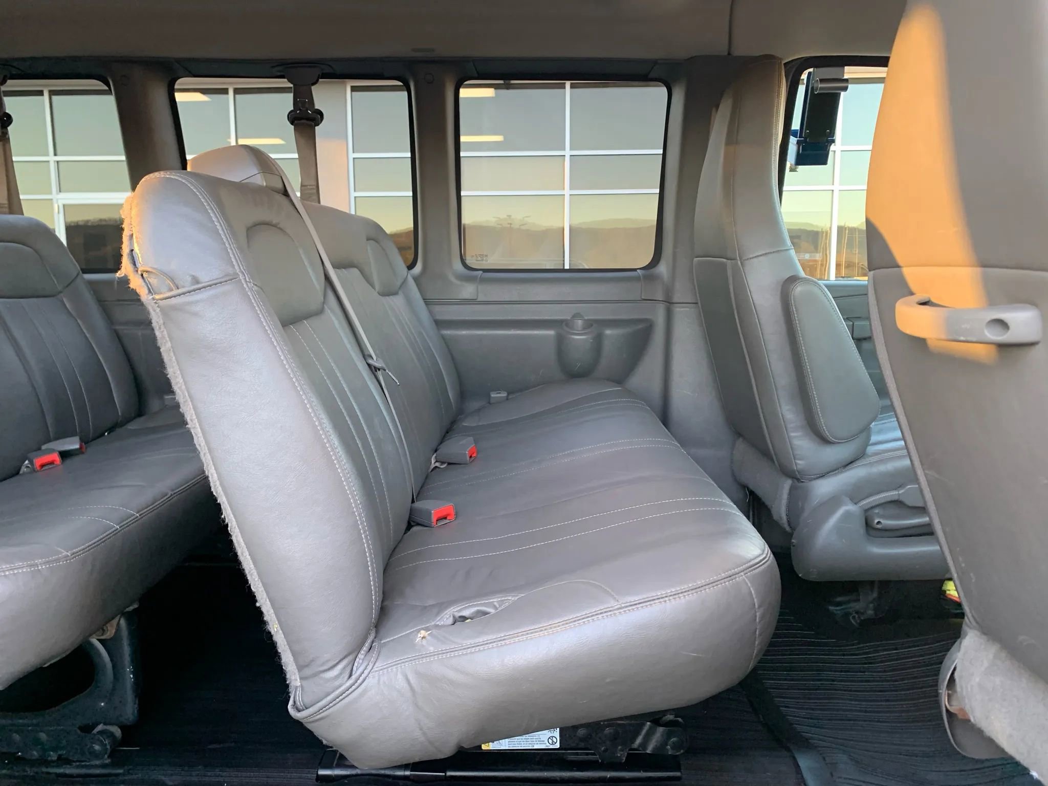 Used 2016 Chevrolet Express 3500 LS w/ Chrome Appearance Package image 26