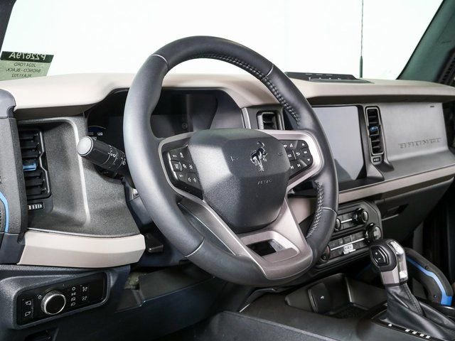 Used 2024 Ford Bronco Wildtrak image 4