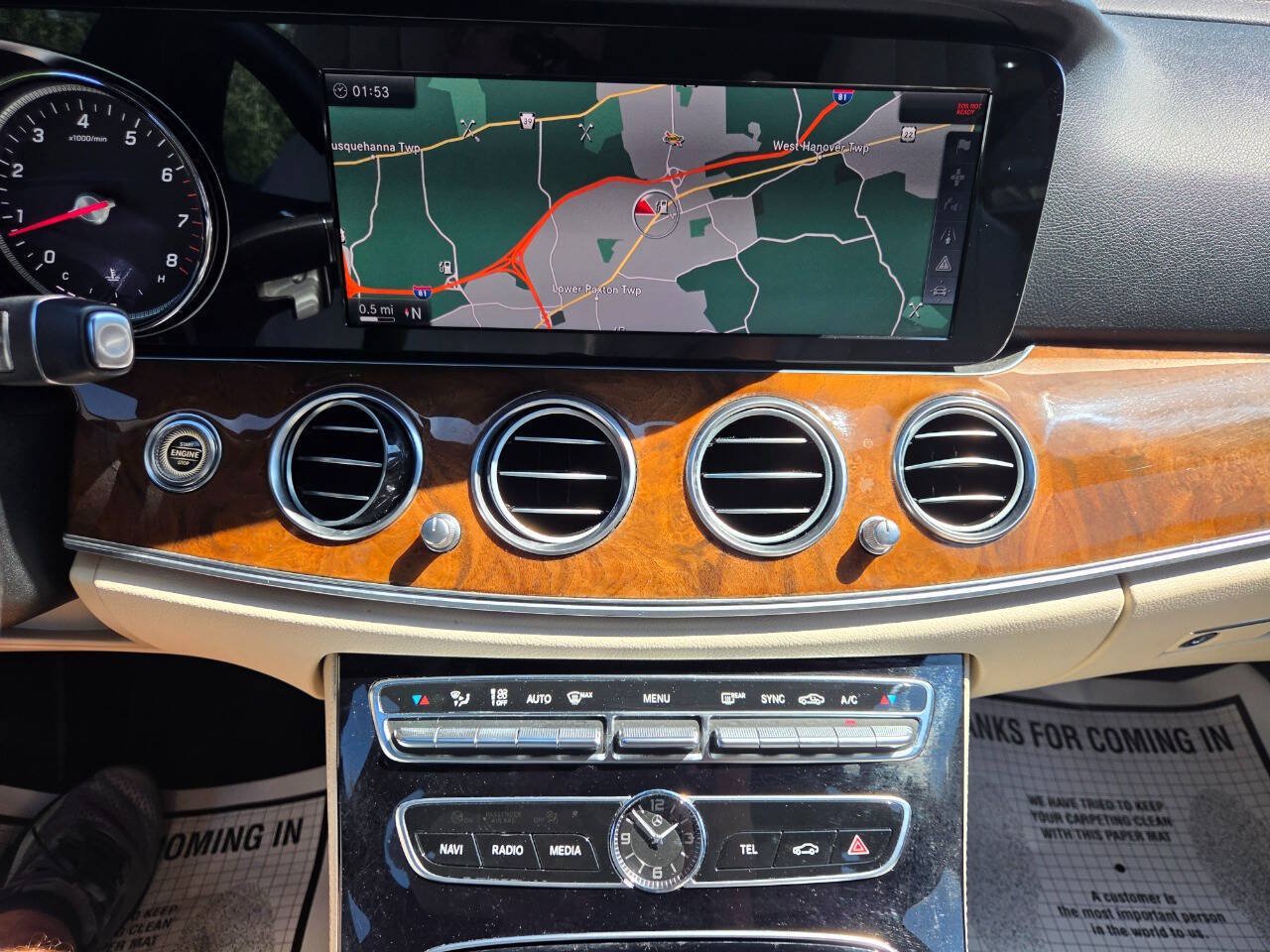 Used 2017 Mercedes-Benz E 300 4MATIC image 19