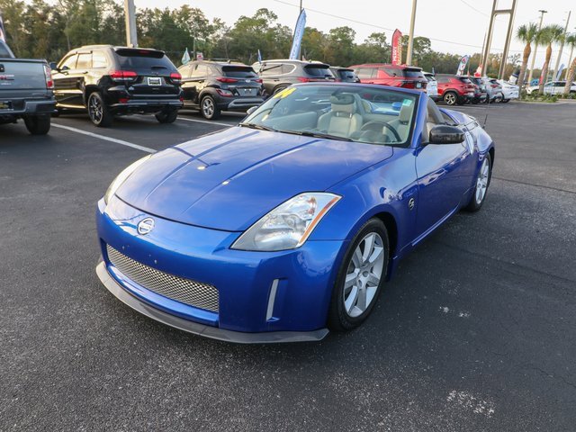 Used 2004 Nissan 350Z Touring image 3