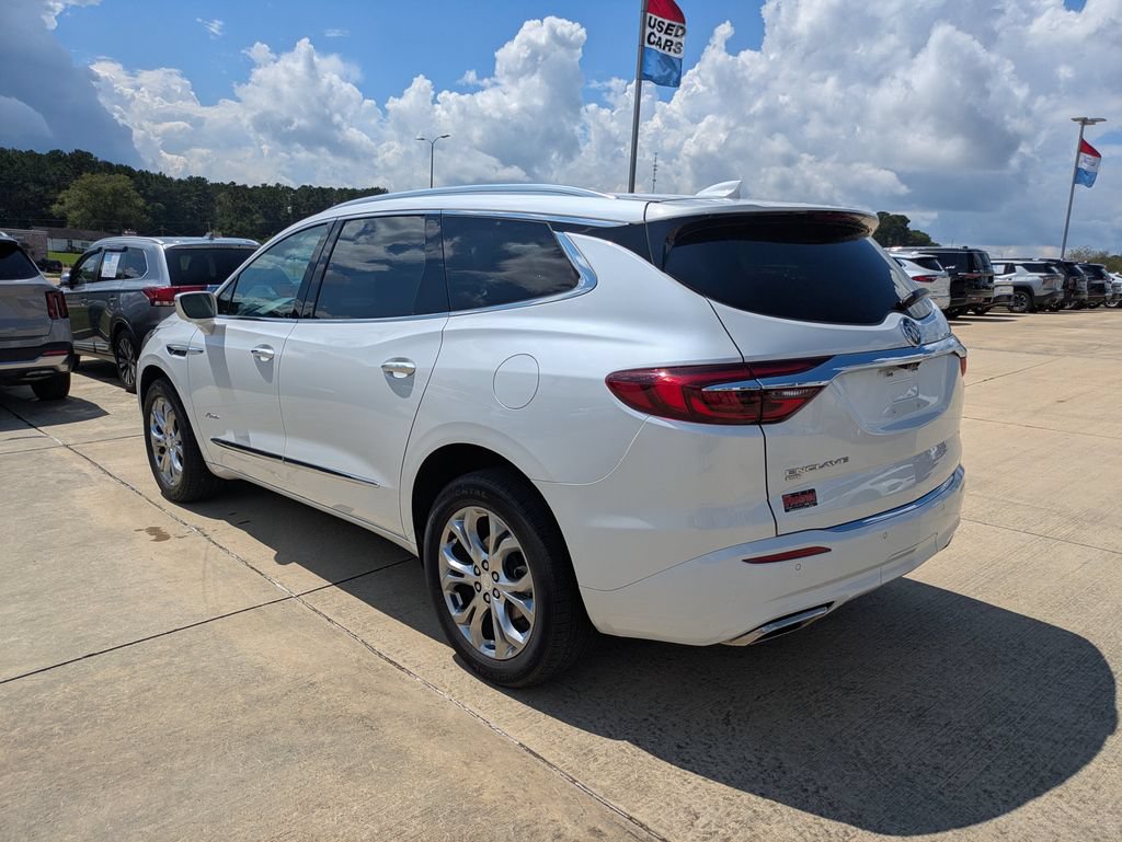 Used 2020 Buick Enclave Avenir w/ Avenir Technology Package AWD/4WD image 3