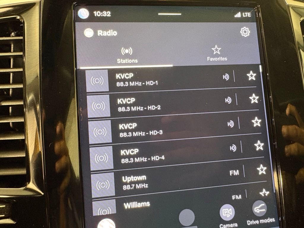 Used 2023 Volvo XC90 T8 Plus image 28