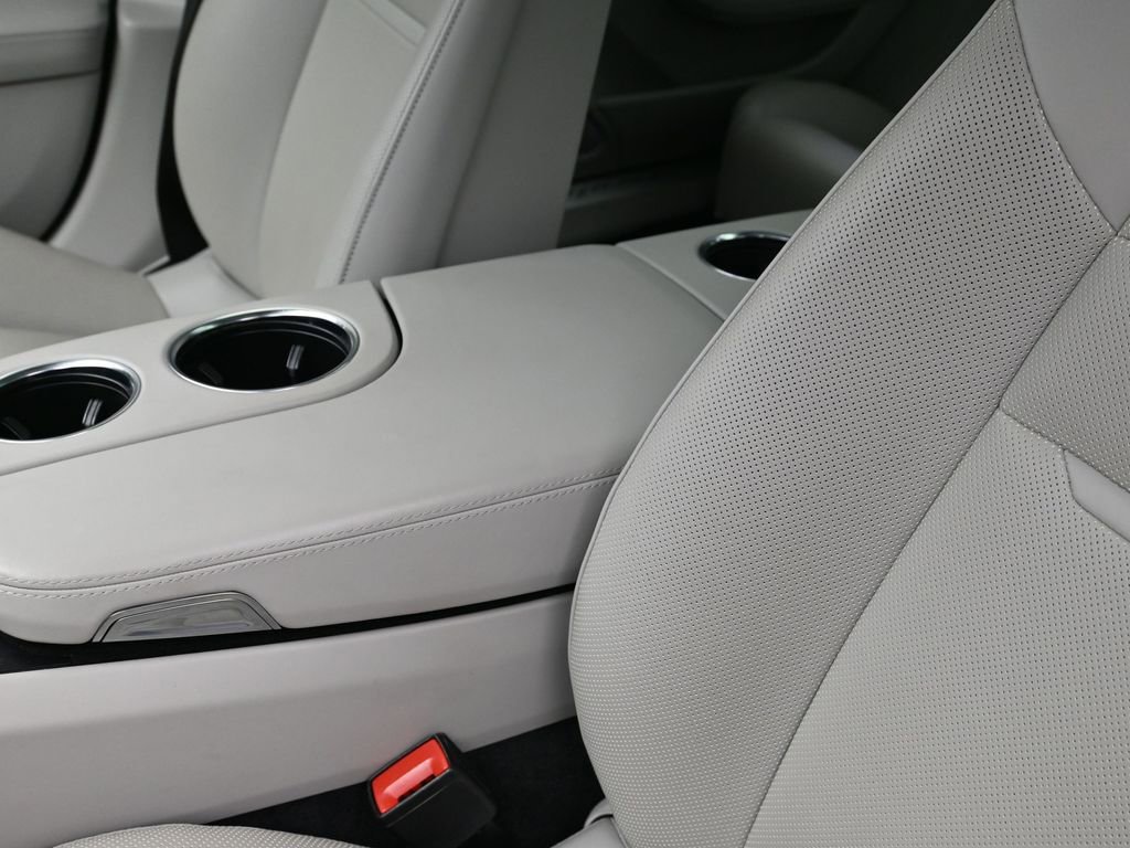 Certified 2022 Porsche Panamera 4 Executive image 21