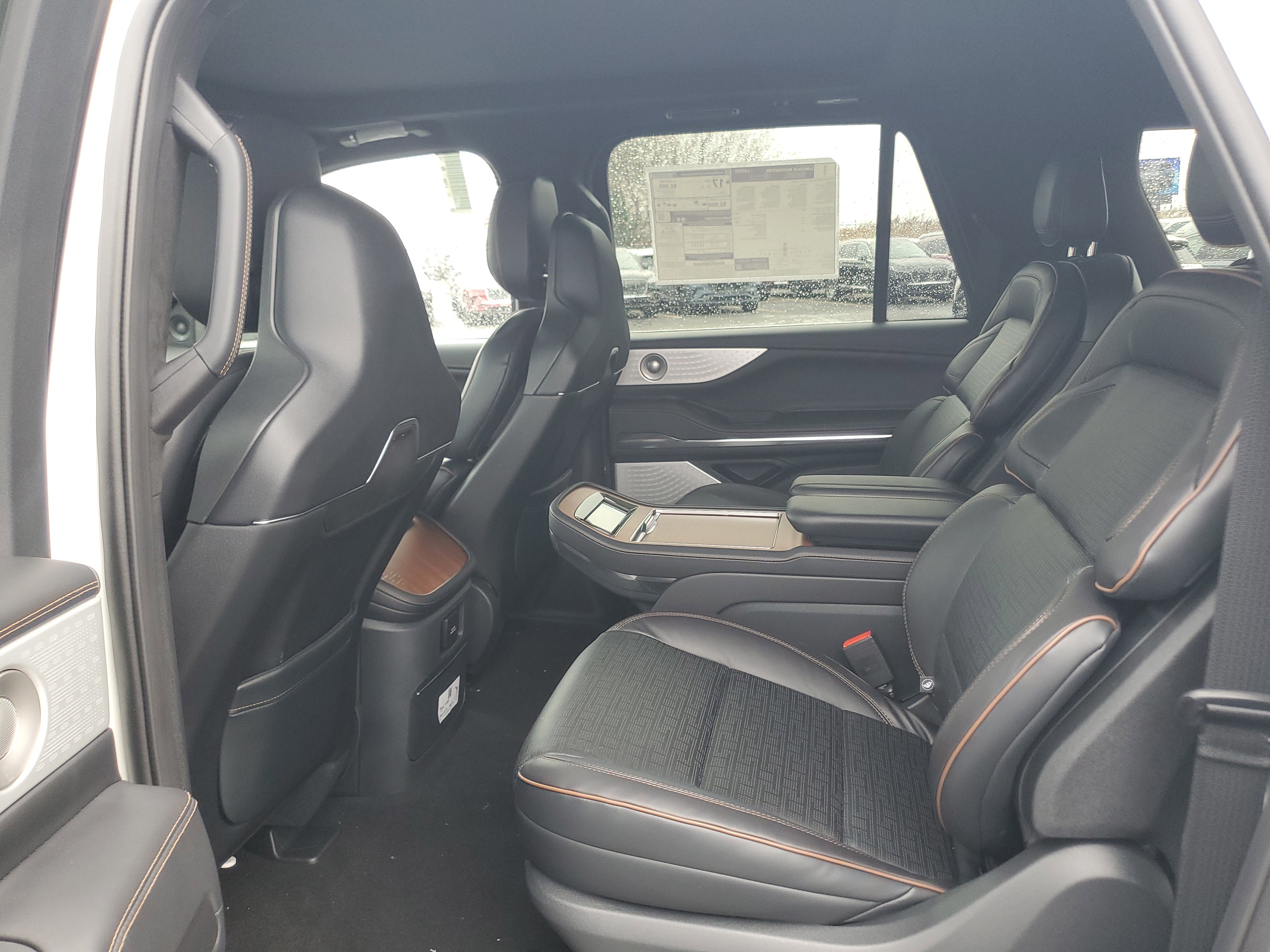 New 2026 Lincoln Navigator L Black Label AWD/4WD image 27