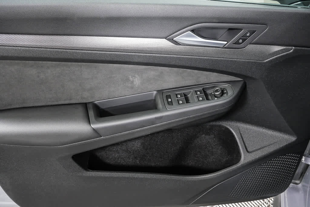 Certified 2025 Volkswagen GTI S FWD image 9