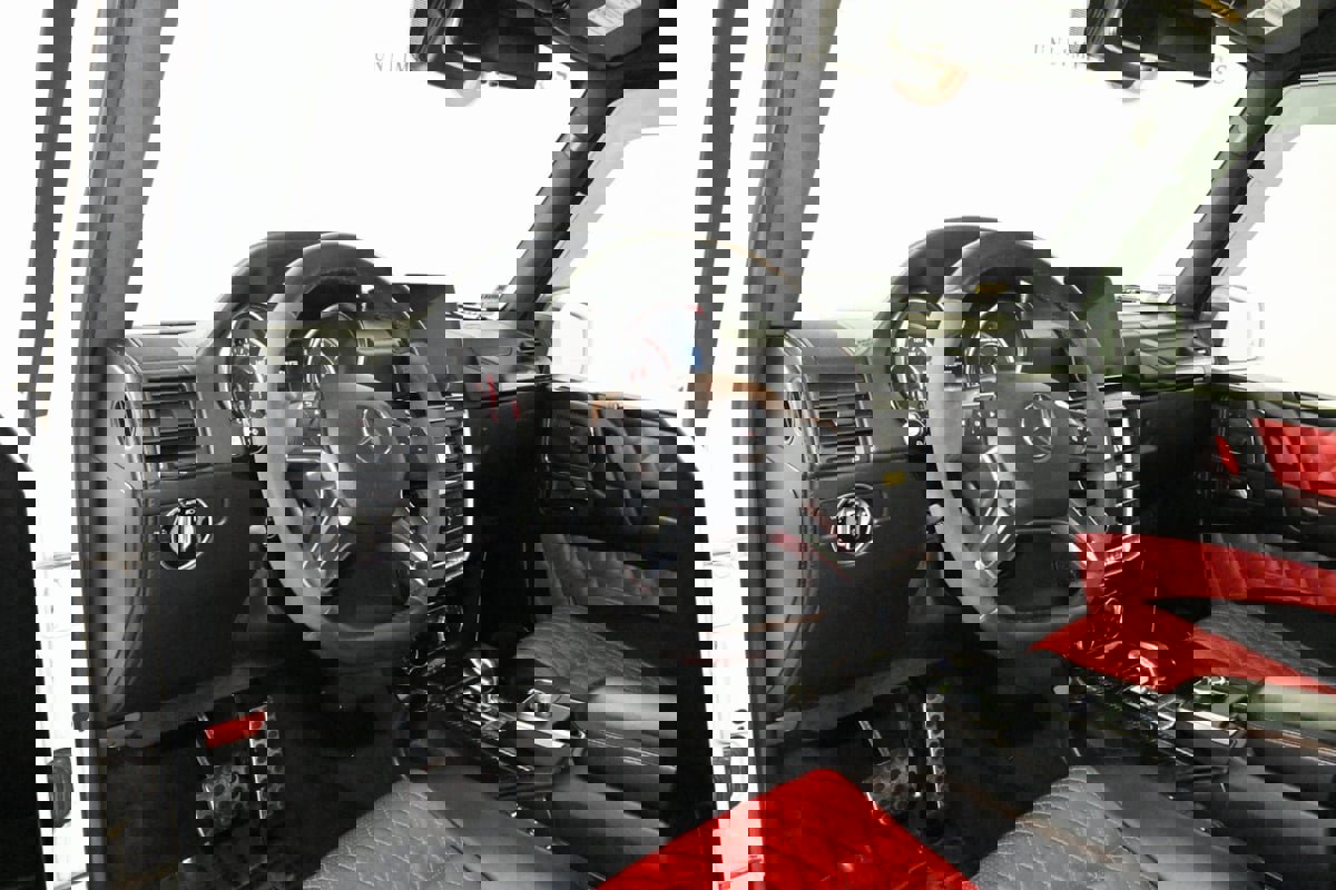 Used 2018 Mercedes-Benz G 65 AMG 4MATIC image 23