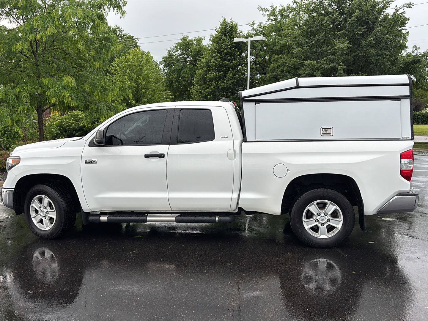 Used 2020 Toyota Tundra SR5 w/ SR5 Upgrade Package AWD/4WD image 14