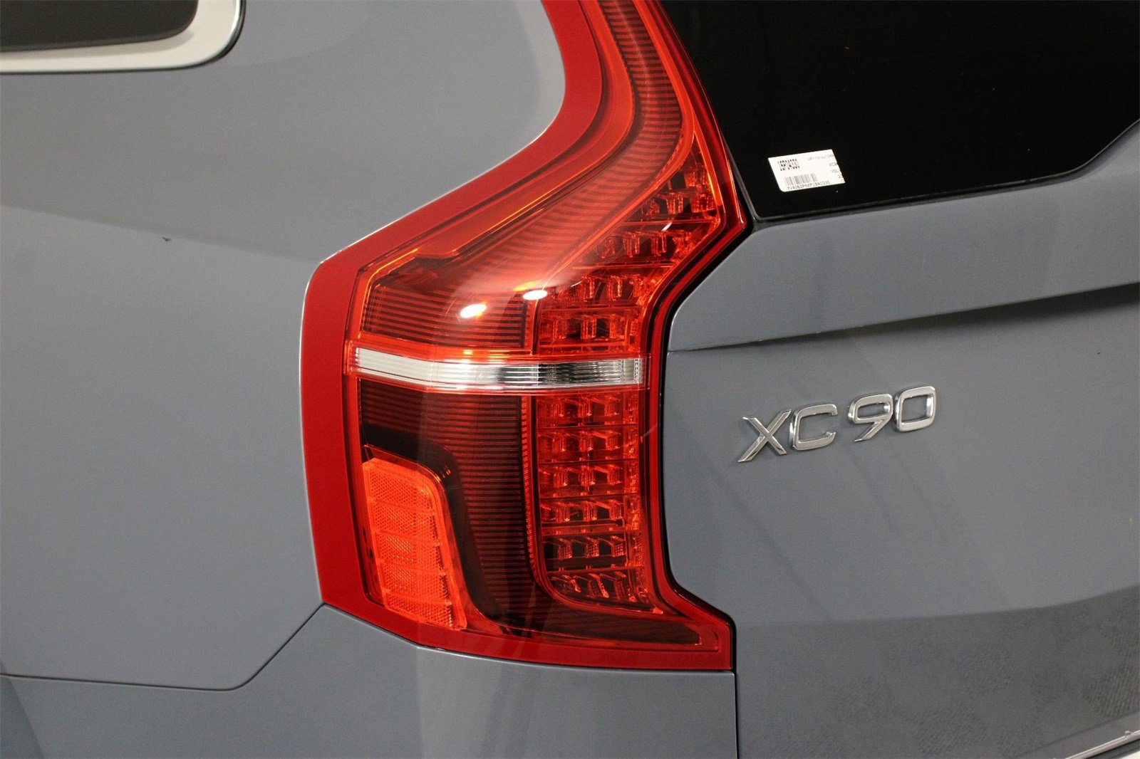 Certified 2023 Volvo XC90 B6 Plus w/ Protection Package Premier image 18