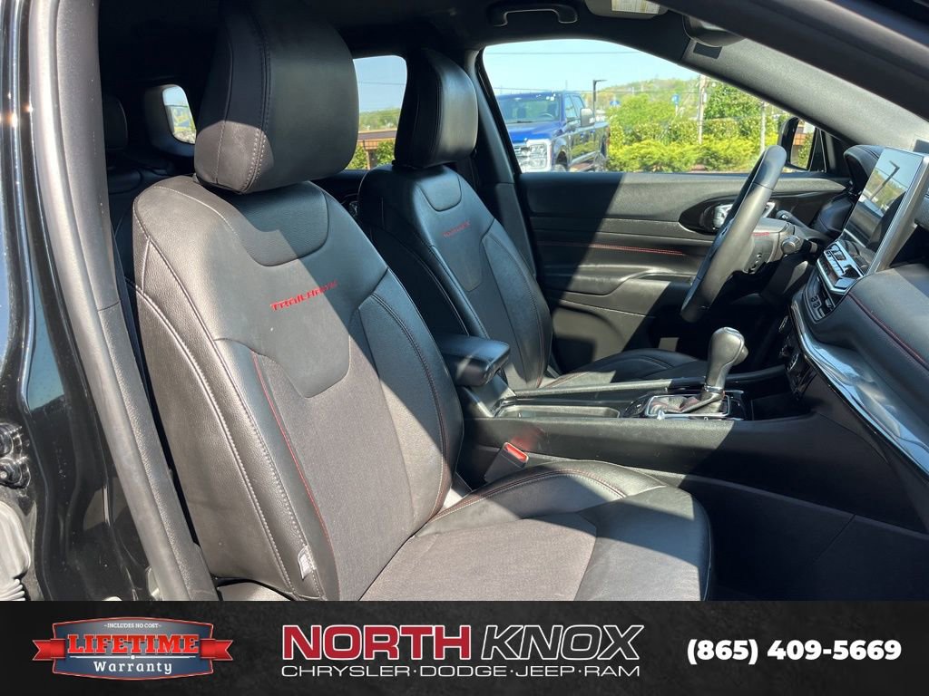 Used 2024 Jeep Compass Trailhawk AWD/4WD image 25