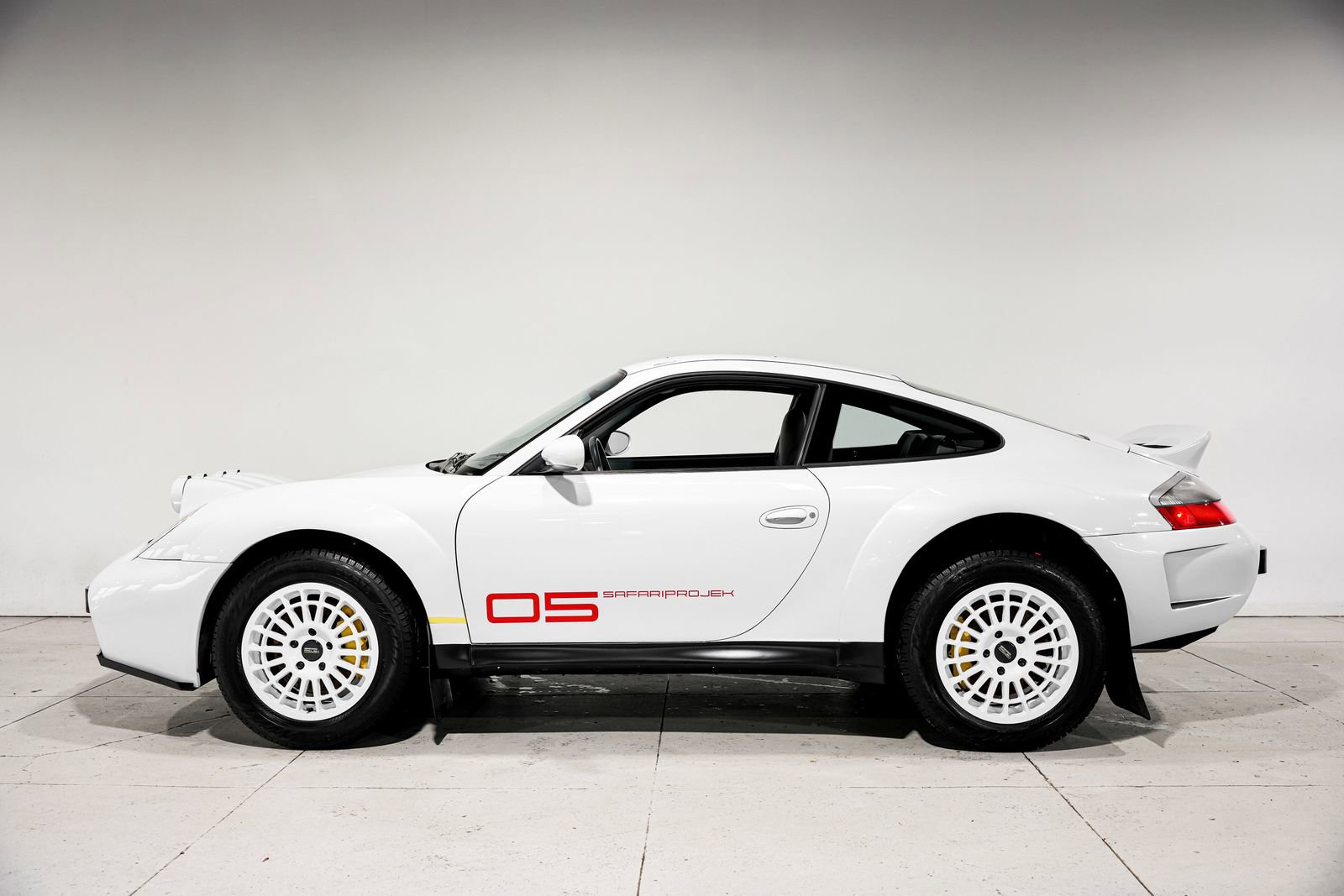 Used 2003 Porsche 911 Carrera 4S AWD/4WD image 7