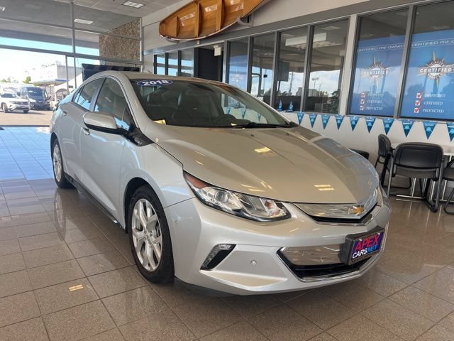Used 2018 Chevrolet Volt Premier FWD image 2
