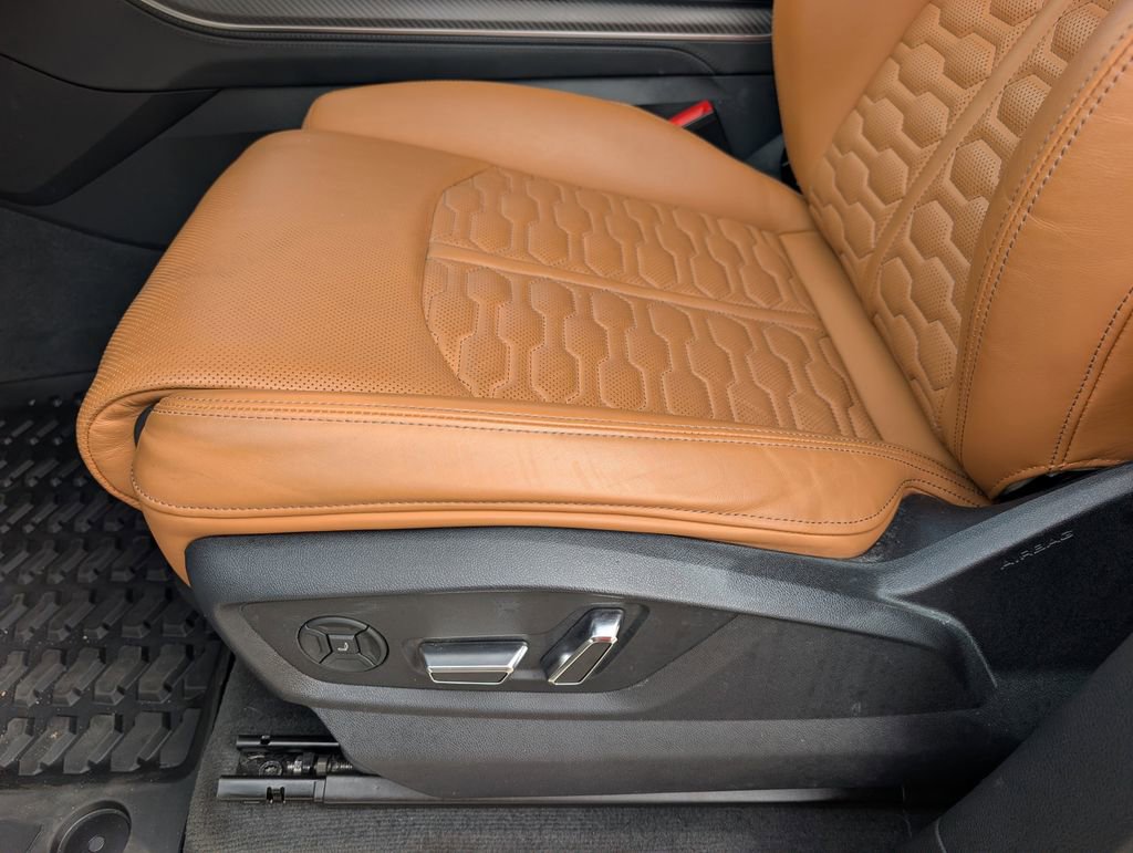 Used 2022 Audi RS Q8 image 15