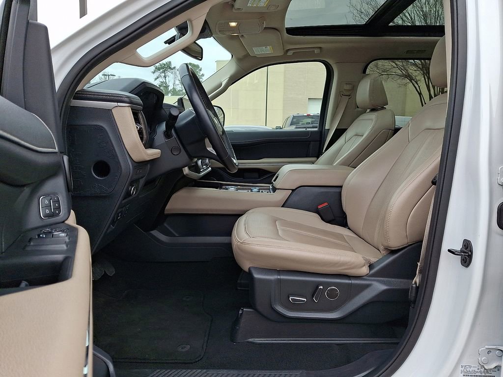 Used 2024 Ford Expedition Max Limited image 13