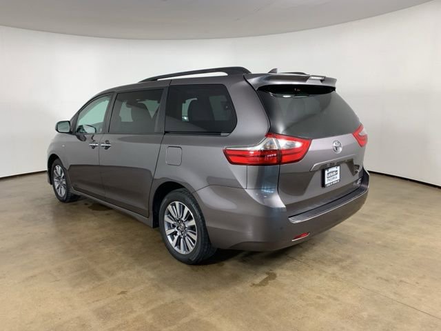 Used 2020 Toyota Sienna XLE Premium AWD/4WD image 15