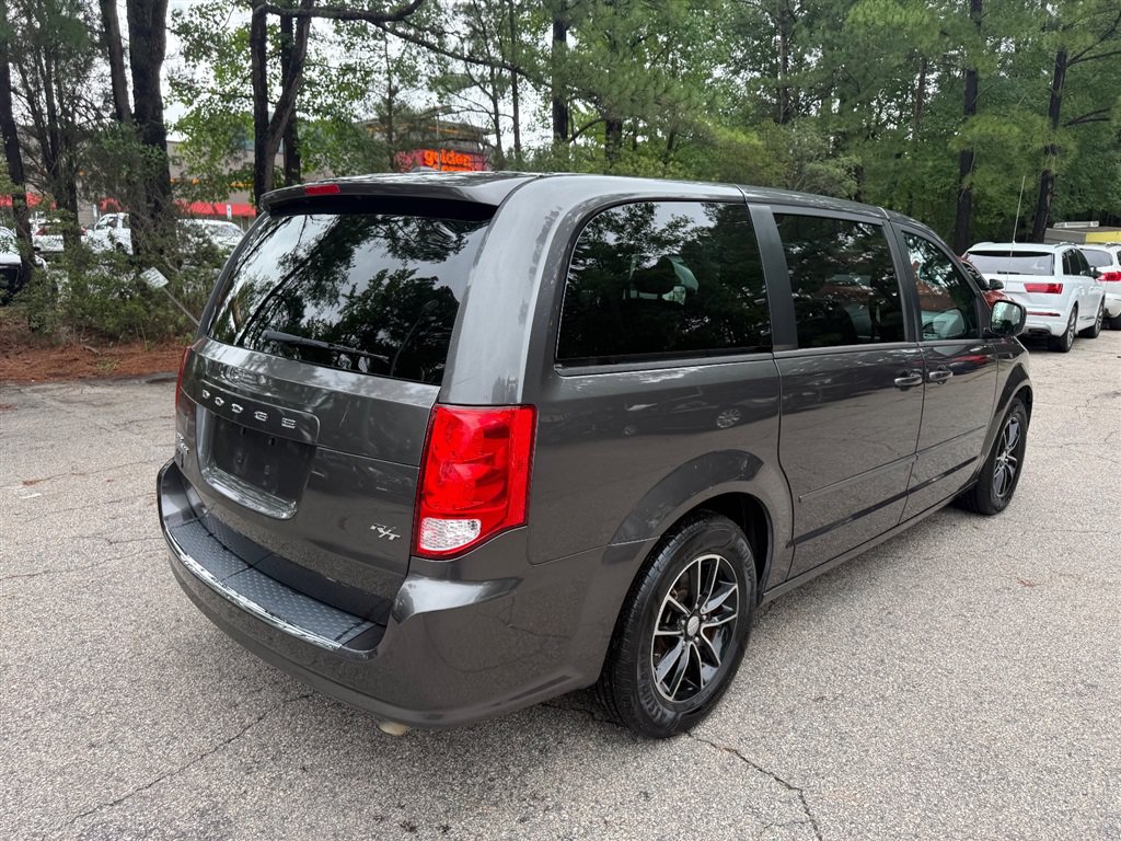 Used 2016 Dodge Grand Caravan R/T w/ Driver Convenience Group FWD image 7
