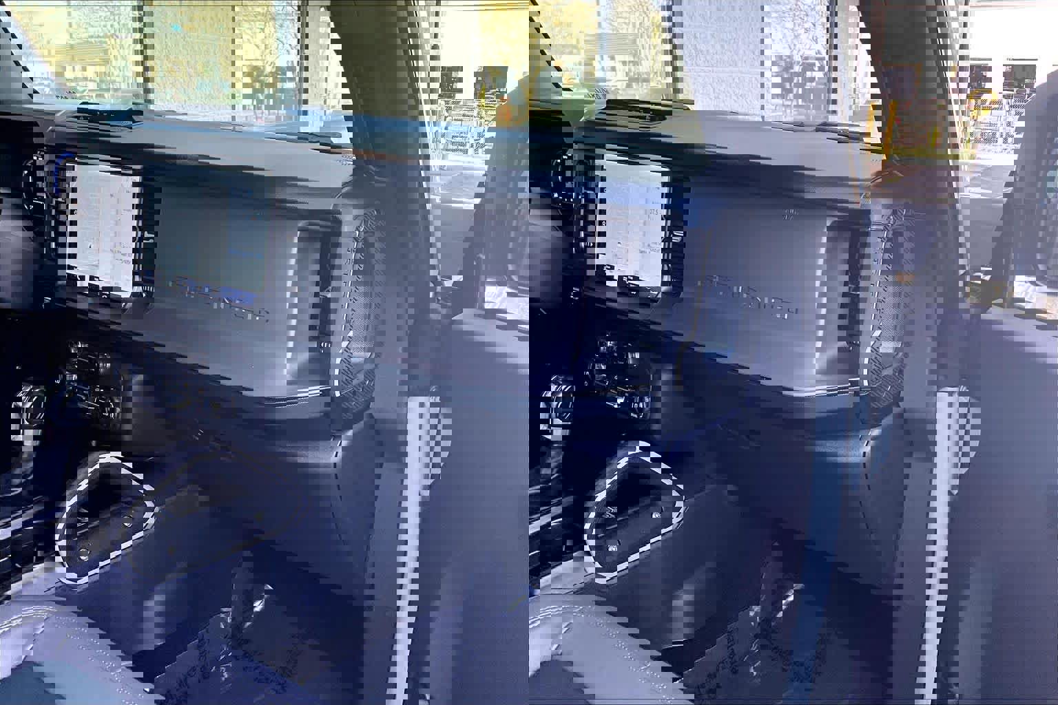 Used 2021 Ford Bronco First Edition AWD/4WD image 16