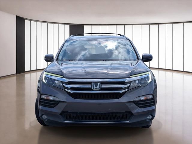 Used 2017 Honda Pilot Elite image 2