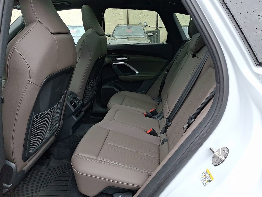 Used 2025 Audi Q5 Premium Plus AWD/4WD image 10