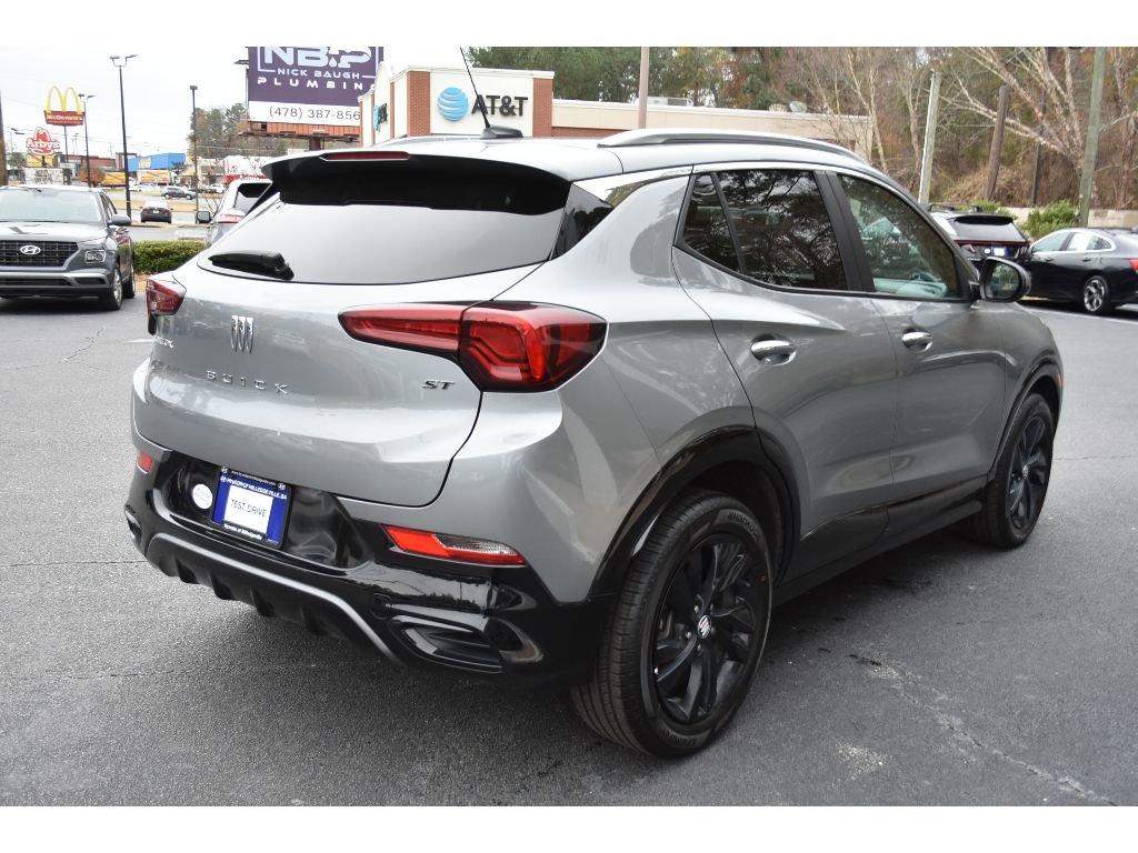 Used 2024 Buick Encore GX Sport Touring image 5