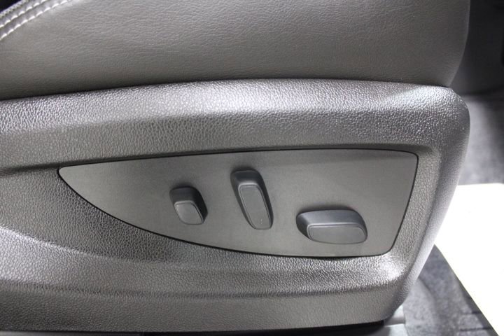 Used 2019 GMC Yukon Denali w/ Denali Ultimate Package image 28