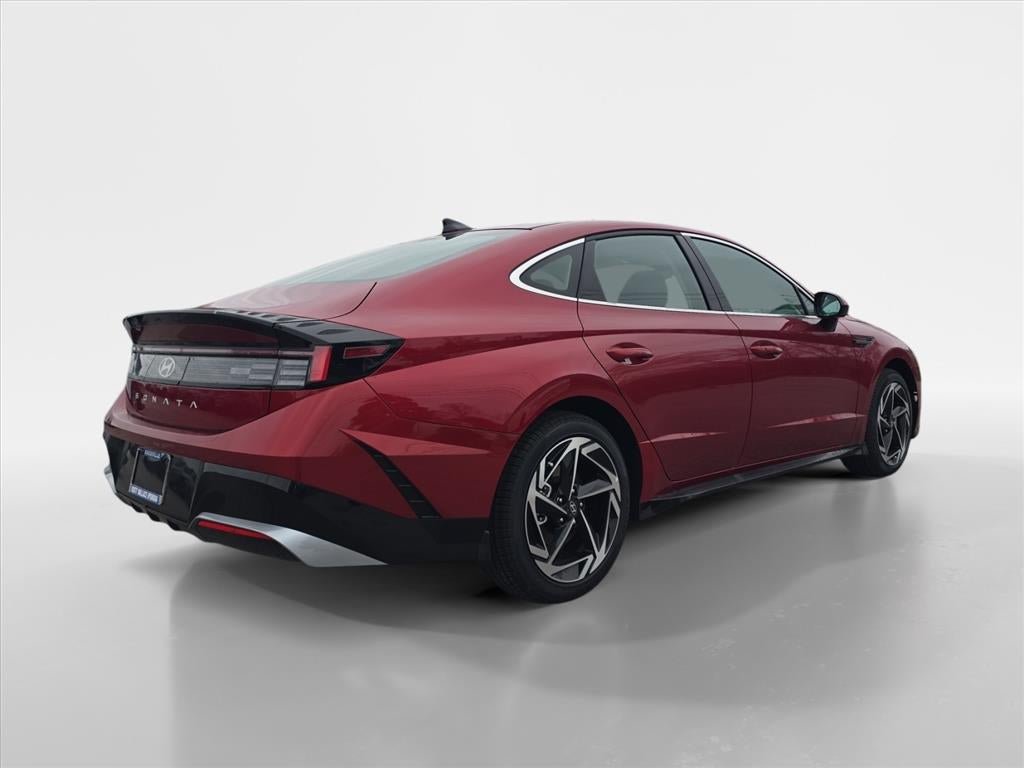 New 2026 Hyundai Sonata SEL FWD image 3