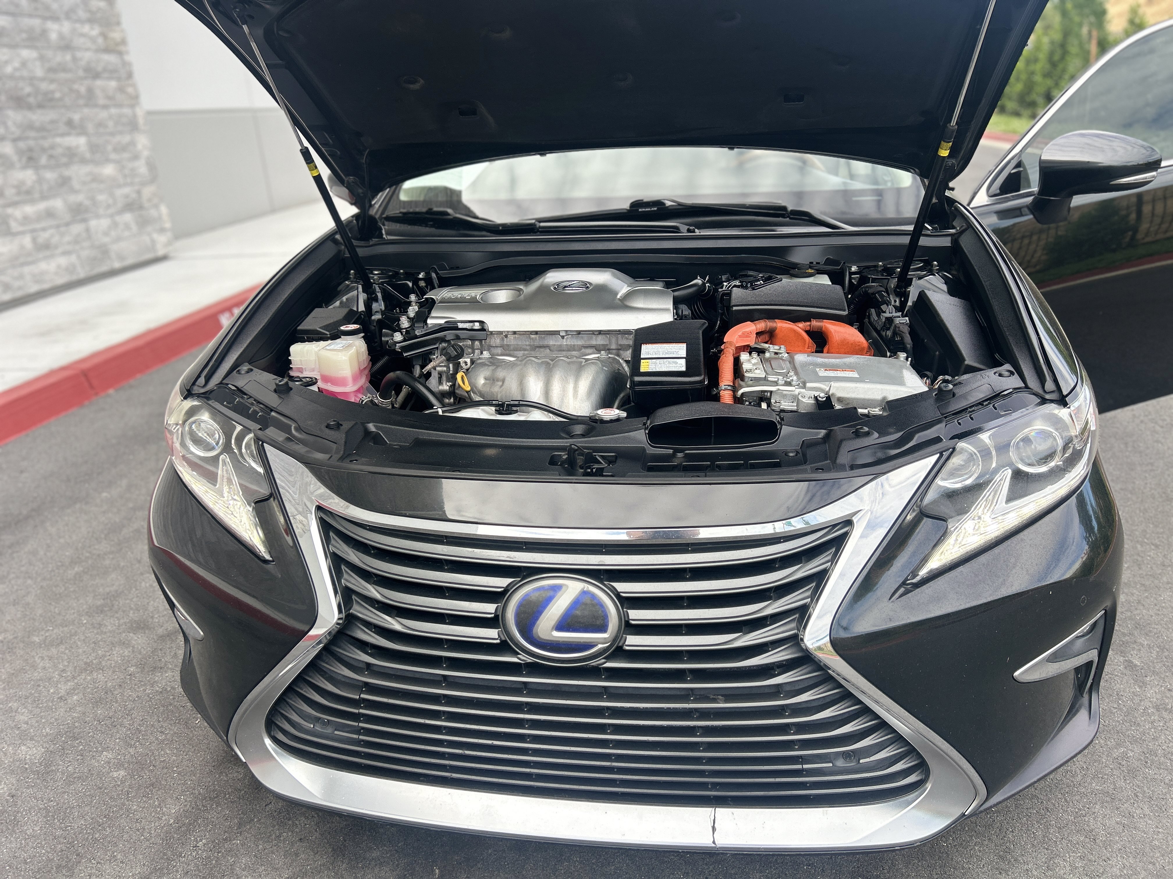 Used 2017 Lexus ES 300h w/ Navigation System Package FWD image 23